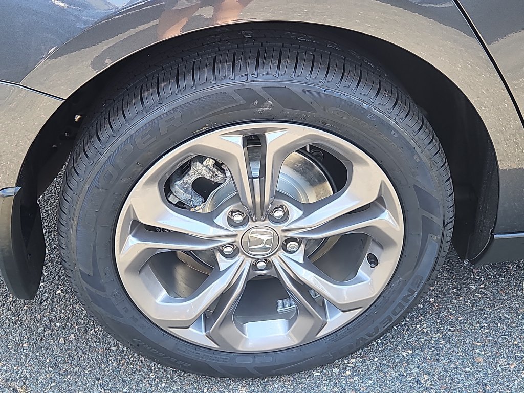 Certified 2024 Honda Accord EX image 9