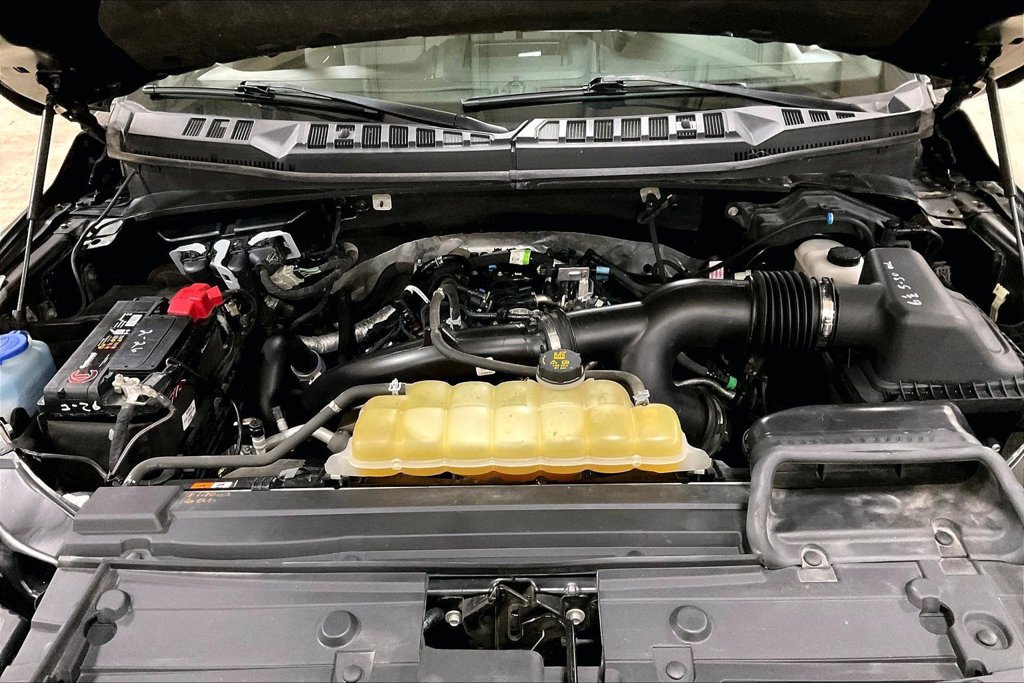 Certified 2019 Ford F150 XLT w/ Equipment Group 302A Luxury AWD/4WD image 10