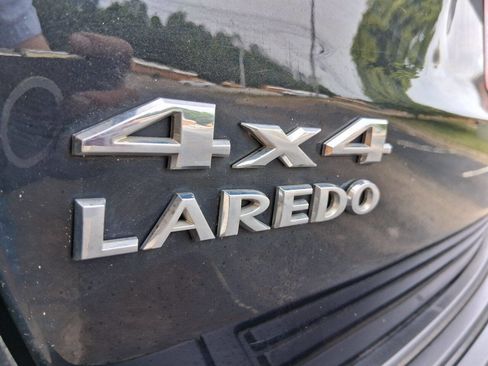 Used 2012 Jeep Grand Cherokee Laredo AWD/4WD image 17