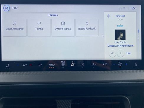 New 2025 Ford Maverick XLT w/ XLT Luxury Package image 36