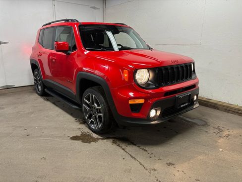 Used 2022 Jeep Renegade Latitude w/ Sun/Sound Group image 1