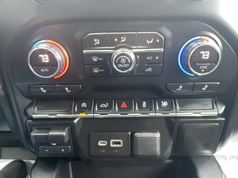 Used 2019 Chevrolet Silverado 1500 RST image 10