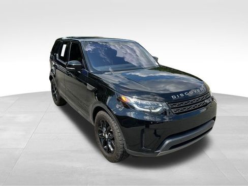 Used 2020 Land Rover Discovery SE image 7