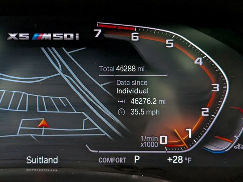 Used 2021 BMW X5 M50i w/ Dynamic Handling Package image 24