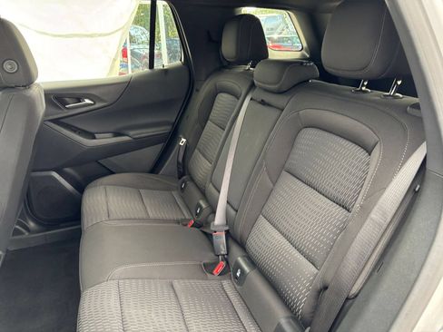 Used 2025 Chevrolet Equinox LT FWD image 38