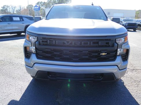 Used 2023 Chevrolet Silverado 1500 Custom image 10