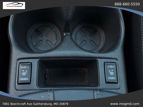 Used 2020 Nissan Rogue SV image 35