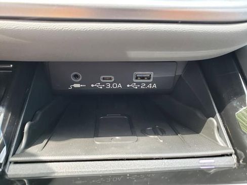 New 2025 Subaru Legacy Limited image 17