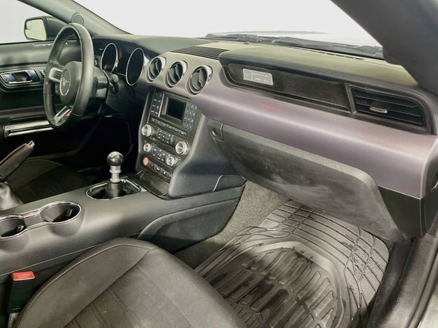 Used 2017 Ford Mustang Coupe RWD image 28