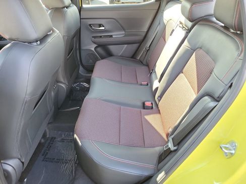 Used 2025 Nissan Kicks SR image 21