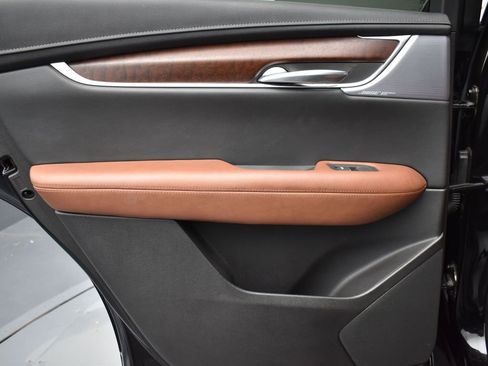 Certified 2024 Cadillac XT5 Premium Luxury w/ LPO, Floor Liner Package image 24