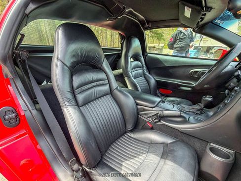 Used 2002 Chevrolet Corvette Coupe w/ Preferred Equipment Group2 image 31