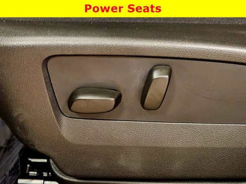 Used 2022 Buick Envision Essence w/ Sport Touring Package image 29