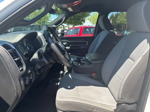 Used 2024 RAM 3500 SLT w/ Quick Order Package 2YG SLT AWD/4WD image 9