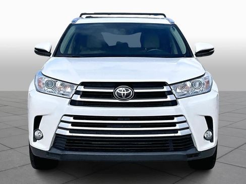 Used 2019 Toyota Highlander XLE image 4