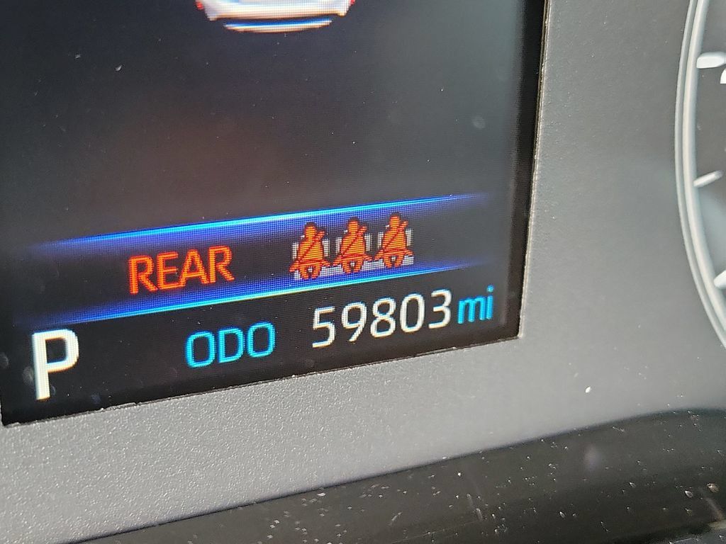 Used 2024 Toyota Corolla LE FWD image 31