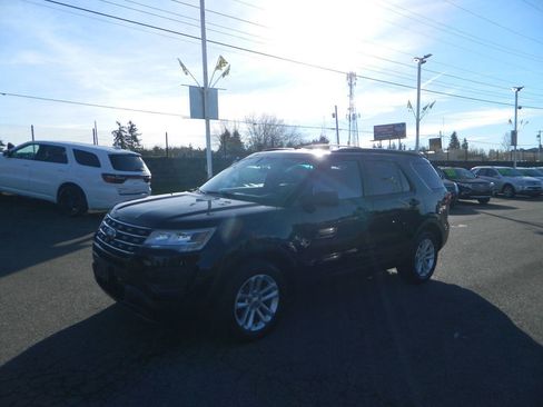 Used 2017 Ford Explorer 4WD image 4