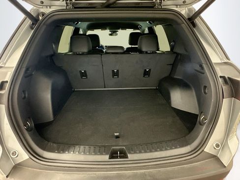 Used 2025 Chevrolet Equinox LT w/ Convenience Package II image 30