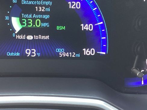 Used 2022 Toyota Corolla XSE FWD image 2