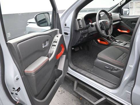 New 2025 Nissan Frontier Pro-X image 14