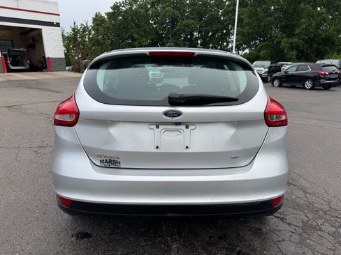 Used 2018 Ford Focus SE FWD image 4