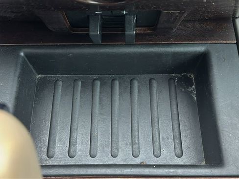 Used 2014 Ford Expedition XLT w/ Equipment Group 202A image 26