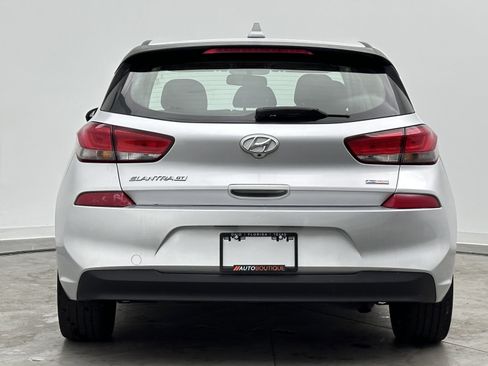 Used 2018 Hyundai Elantra GT FWD image 6