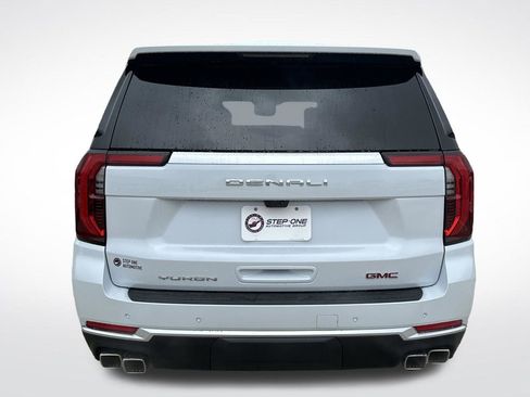 New 2026 GMC Yukon Denali w/ Denali Reserve Package image 6