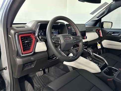 New 2025 GMC Canyon AT4 w/ AT4X Package image 10