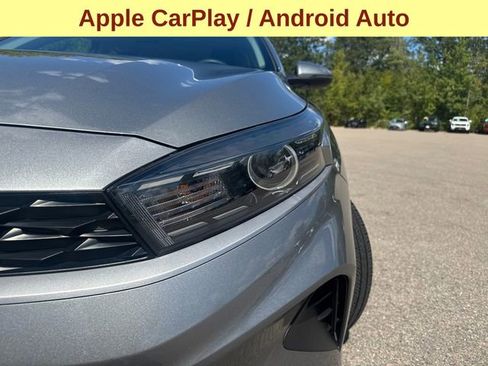 Used 2023 Kia Forte LXS w/ LXS Technology Package image 5