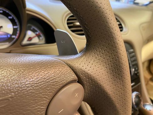 Used 2007 Mercedes-Benz SL 55 AMG image 15