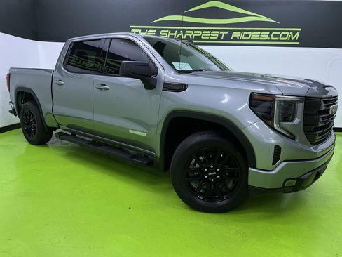 Used 2023 GMC Sierra 1500 Elevation AWD/4WD image 1
