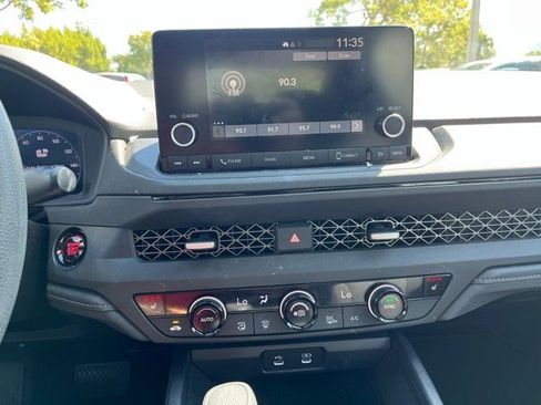 Used 2023 Honda Accord EX image 7