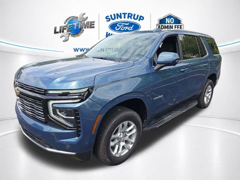 Used 2025 Chevrolet Tahoe LT AWD/4WD image 2