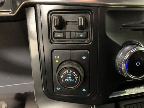 Used 2023 Ford F150 Lariat w/ Equipment Group 502A High image 26