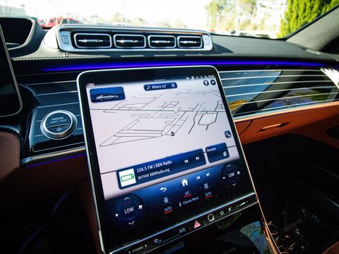 Used 2024 Mercedes-Benz S 580 4MATIC Sedan image 25