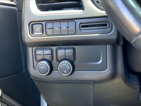 Used 2021 Chevrolet Tahoe Z71 AWD/4WD image 36