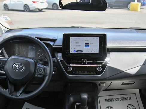 Used 2025 Toyota Corolla LE w/ Convenience Package FWD image 36