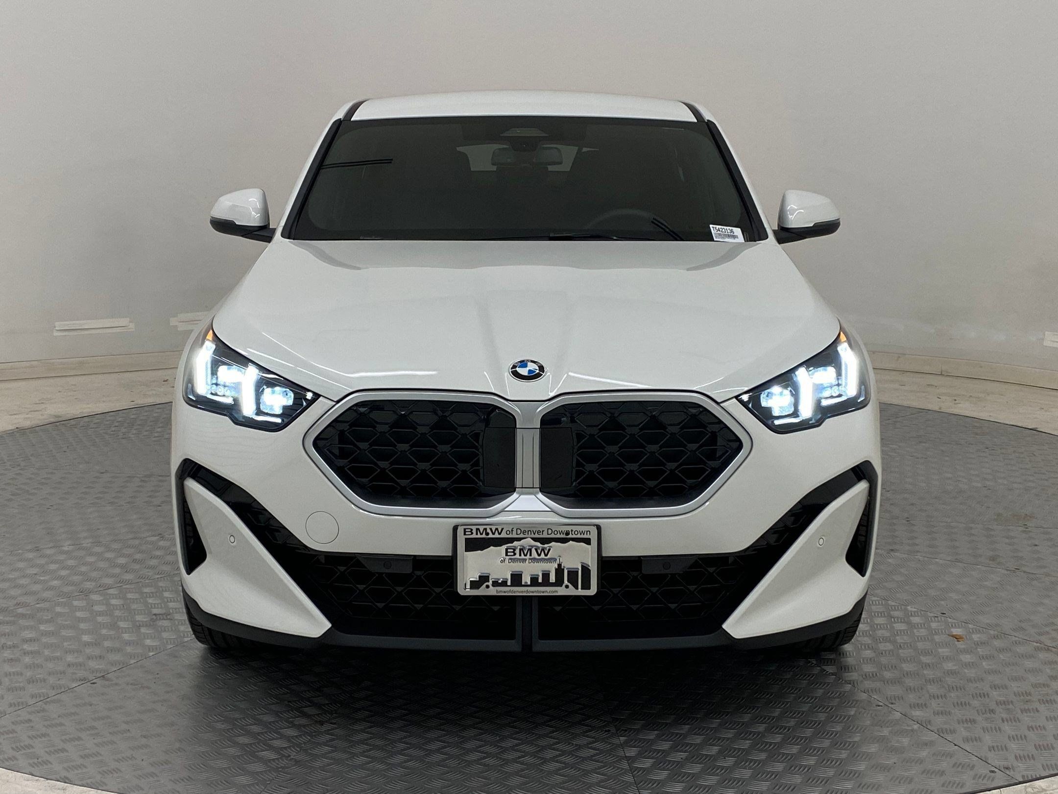 Used 2026 BMW X2 xDrive28i w/ Convenience Package AWD/4WD image 5