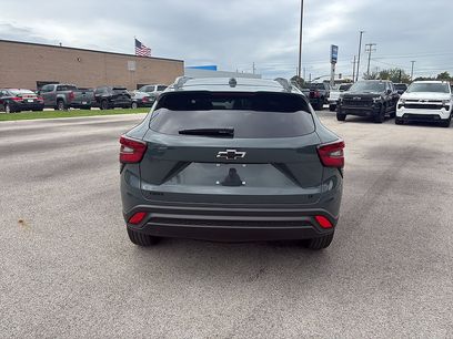 New 2026 Chevrolet Trax LT w/ Midnight Edition