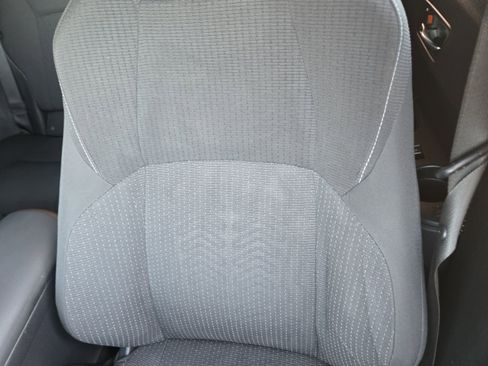 Used 2018 Toyota C-HR XLE image 22