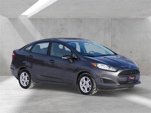 Used 2016 Ford Fiesta SE w/ Cold Weather Package image 1