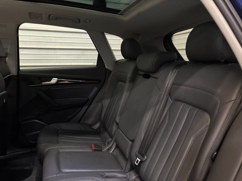 Used 2019 Audi Q5 2.0T Premium Plus w/ Premium Plus Package AWD/4WD image 24