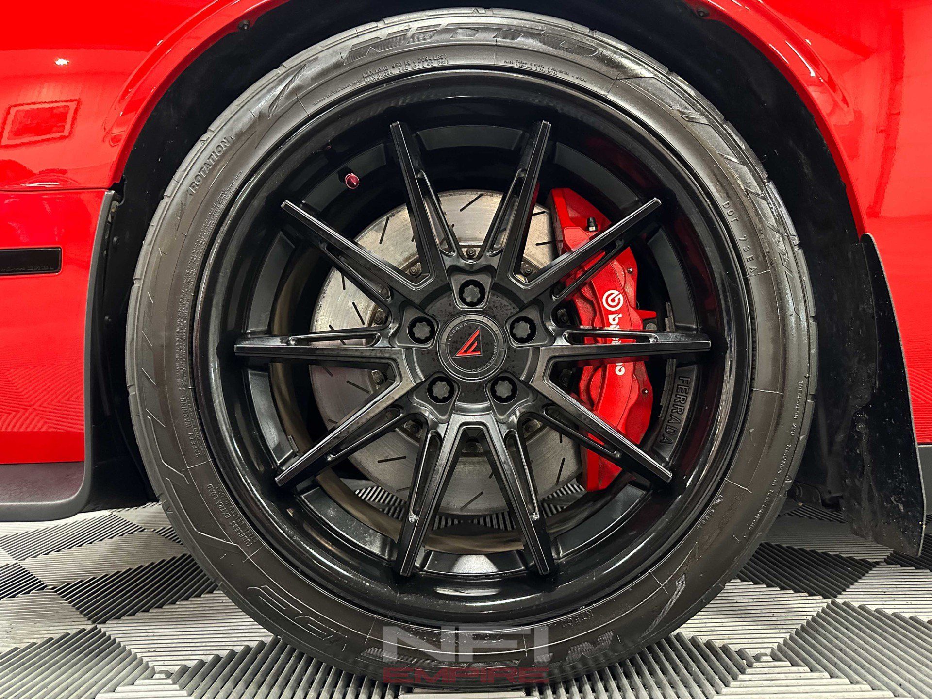 Used 2016 Dodge Challenger SRT Hellcat RWD image 12