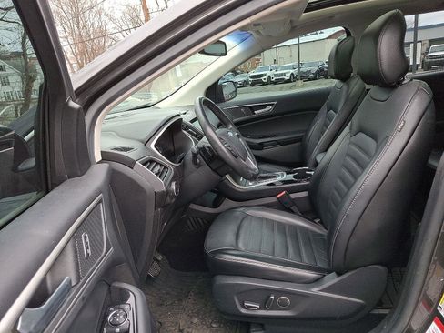 Used 2017 Ford Edge SEL w/ Equipment Group 201A image 12