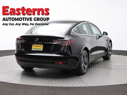 Used 2019 Tesla Model 3 Standard Range RWD image 5