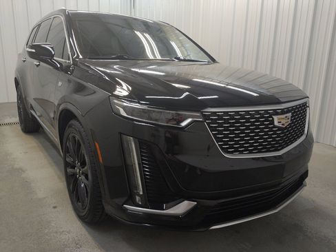 Used 2020 Cadillac XT6 Premium Luxury AWD/4WD image 13