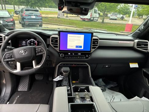 New 2026 Toyota Tundra Limited AWD/4WD image 18