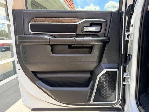 Used 2021 RAM 3500 Laramie AWD/4WD image 32