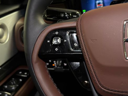 New 2026 Lincoln Aviator Reserve AWD/4WD image 24